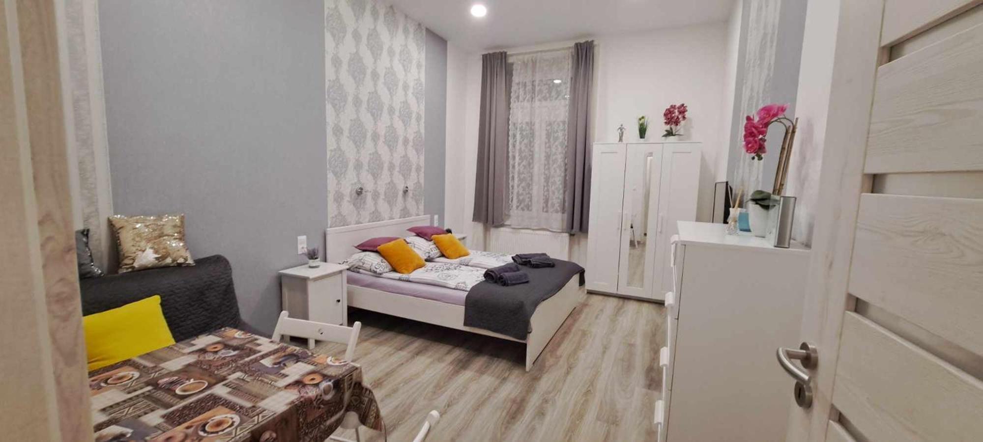 Pompar Belvarosi Apartman Szeged Buitenkant foto
