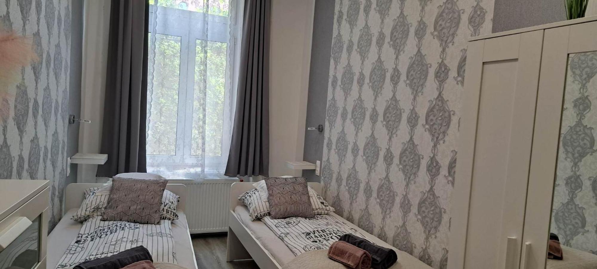 Pompar Belvarosi Apartman Szeged Buitenkant foto